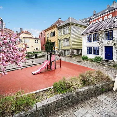 Appartamento Dinbnb I Romantic Surrourings